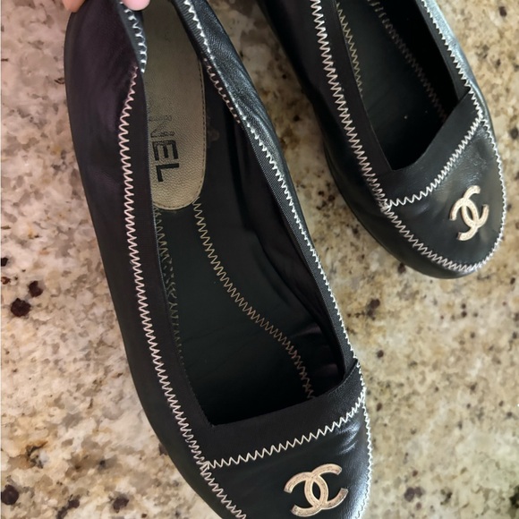 Authentic Vintage Chanel Interlocking C’s Loafers Re-heeled and soled 7.5 - Picture 7 of 8